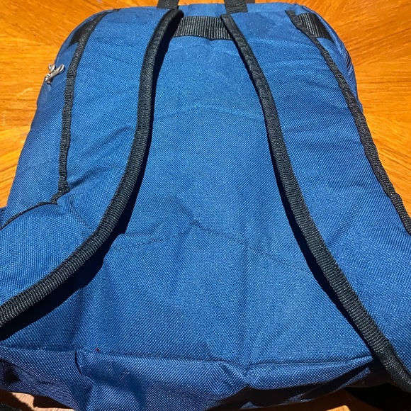 Ed hardy backpack - Picture 2 of 4